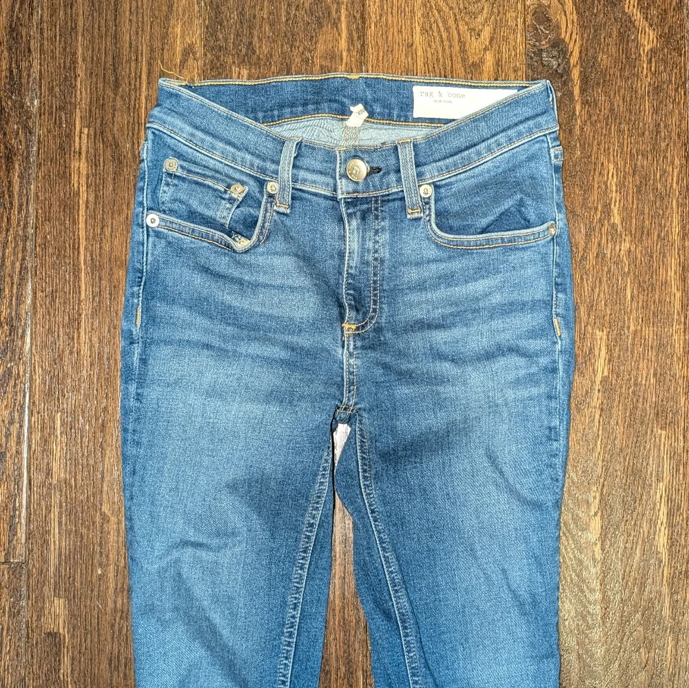 Rag & bone Skinny Jeans with Strecth in Aberdeen Blue - Picture 2 of 8